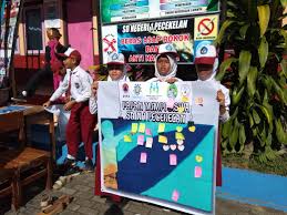 Provinsi sulawesi selatan bahkan sudah memulai lebih dulu di tahun 2017 dengan gerakan 1000 komitmen mesra (menuju sekolah ramah anak). Sdn 1 Pecekelan Siap Menuju Sekolah Ramah Anak Ppid Pembantu Sekretariat Daerah