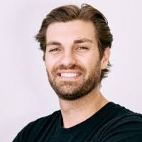 Donna Finelli's Instagram, Twitter & Facebook