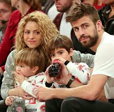 Shakira Pk Shakira Celebrity Families Shakira Hair