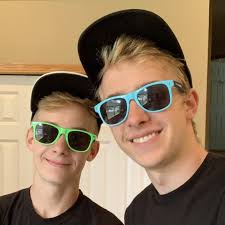 the Christmas Tree Ball Game 🎄 Kids, Dad, and family play Christmas party  game with cups, ping pong balls, and christmas tree decorations. (for  entertainment purposes only)