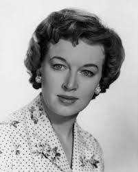 Rosalind Gee's Instagram, Twitter & Facebook