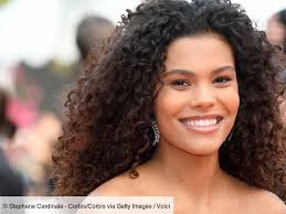 Check spelling or type a new query. On A Trouve Le Salon De Coiffure Dedie Aux Cheveux Frises Et Boucles Voici