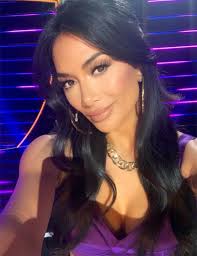 She began her career with performances in plays throughout her adolescence before pursuing a musical career with american rock band days of the new. Nicole Scherzinger Is A Vision In Daring Must See Look Hello