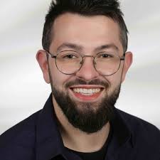 Steven Alder: Ausbildung und Berufserfahrung