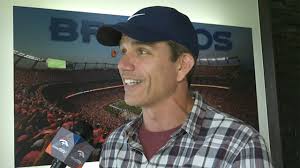 Broncos promote TE Austin Traylor to active roster, designate A.J. Derby  waived/injured