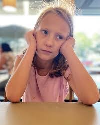 Amanda Auer's Instagram, Twitter & Facebook