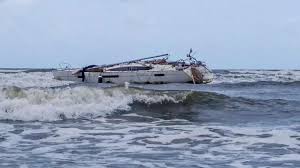 AK-47s found near Mumbai coast ...