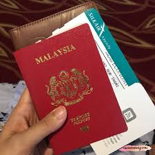 Subtract 2 hours 30 minutes from acdt to get myt. Travel Discovers Sydney Melbourne Australia In September 2018 Day 1 Nina Enany