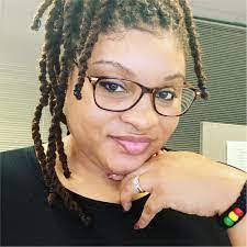 Frieda Moses's Instagram, Twitter & Facebook