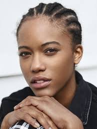 Diana Sanchez's Instagram, Twitter & Facebook