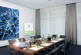 Save up to 60% off with our hot rate deals when booking a last minute hotel room. Tagungshotel Berlin Holiday Inn Berlin City Center East Prenzlauer Berg