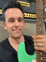 Guitar player seeking serious band in Oakland County