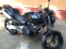 The honda hornet range first began in 1998, taking an old dependable cbr600f sportsbike engine and shoehorning it into a basic chassis to create the cb600f. Honda Hornet Old Version Honda Hornet 2 0 Review An All New Old Bike 18 372 Results For Honda Hornet Welcome To The Blog