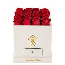Maybe you would like to learn more about one of these? Amazon Com Premium Roses Real Roses That Last A Year Fresh Flowers Roses In A Box White Box Medium Grocery Gourmet Food