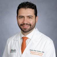 Roberto Ruiz-Cordero (@drruizcor)