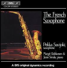 2 trumpets, h… (1) saxophone and cello (1) 2 saxophones de même tonalit… 2