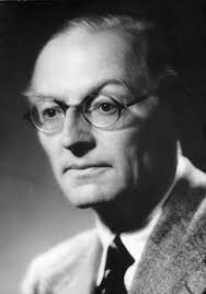 Thomas Bacon's Instagram, Twitter & Facebook