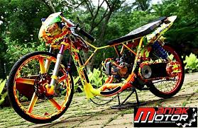 Supra x 125, modif motor ninja, modifikasi yamaha mio m3 125 jadi maxi scooter ala via warungasep.net. Modifikasi Yamaha Mio Nano Nano Monkey Pura Pura Drag Bike Portal Sepeda Motor Dan Seluruh Aspeknya