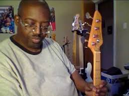 Old And New "SX" Bass Headstocks: Comparative Look