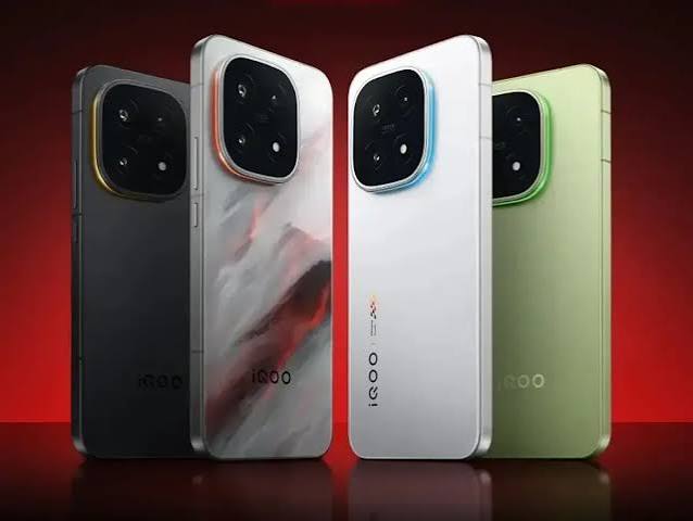 iQOO यूजर्स की मौज! इन 13 स्मार्टफोन को मिलेगा Android 17 वाला बड़ा अपडेट, जानें कब आएगा आपके फोन में, Gadgets Hindi News - Hindustan