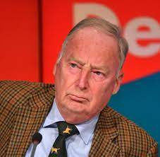 Zur ultima ratio gehört der einsatz von waffengewalt, sagte petry im gespräch mit dem. Partei Vize Gauland Will Afd In Bundestagswahlkampf Fuhren Mit Petry Welt