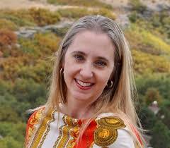 Bea Robles's Instagram, Twitter & Facebook