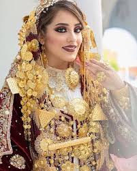 الأميلس لتجهيز العرائس On Instagram جلوة طرابلسية الجديدة الأن دااااااااخل جميع فروعنا Libyan Clothing Traditional Dresses Traditional Outfits