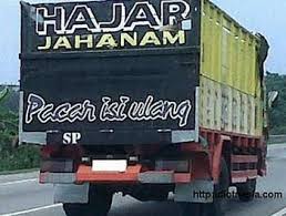 Tulisan Tulisan Lucu Dan Gokil Yang Ada Di Truk Mukaffi S Blog Truk Lucu Gambar