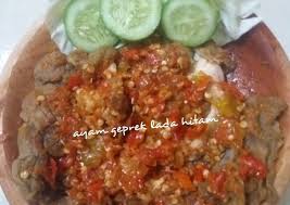 Sambal is a chili sauce or paste, typically made from a mixture of a variety of chili peppers with secondary ingredients such as shrimp paste, garlic, ginger, shallot, scallion, palm sugar, and lime juice. Recipe Yummy Sambal Ayam Geprek Lada Hitam