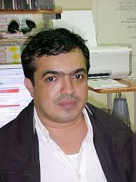 Me ðuele profundamente la muerte de Mario Posas. Fue mi maestro en la  Maestría en Literatura Centroamericana en UNAH. Cuando fui dirigente  sindical nos apoyó mucho con sus estudios sindicales. Mario murió