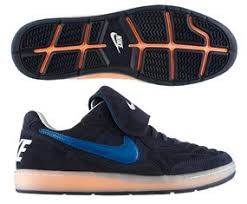 Straight Style Retro Look To The Nike Tiempo 94 Shoes Keep Looking Good When You Leave The Soccer Field Get Yours At Soccercorn Nike Bike Shoes Soccer Shoes
