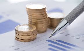 Ministerul muncii şi justiţiei sociale a lansat în dezbatere publică proiectul legii pensiilor, care urmăreşte eliminarea inechităţilor dintre cei care proiectul de lege urmăreşte eliminarea inechităţilor din sistemul public de pensii, care au făcut ca persoane care au lucrat acelaşi număr de ani, în. Ministrul Muncii Sper Ca Legea Pensiilor Si Legea SalarizÄrii SÄ Fie Finalizate In Aproximativ Un An