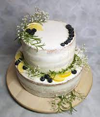 Svatebni Minimalisticky Polonahaty Dort S Rozmarynem Citronem A Boruvkami Wedding Minimalist Sem Lemon Wedding Cakes Cake Decorating Tips Lemon Rosemary Cake