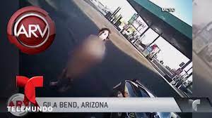 Mujer Desnuda Roba Vehículo de Policía 