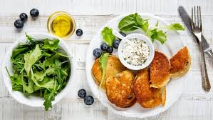 Rezept Gebratene Aubergine Mit Huttenkase Ndr De Ratgeber Kochen