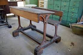 Amazing School Bench היילי דה מרקס מרמלדה מרקט Cast Iron Legs Home Decor Cast Iron