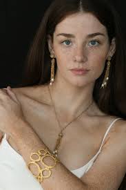 GOLD MEDUSA NECKLACE