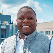 Daryl Clayton's Instagram, Twitter & Facebook