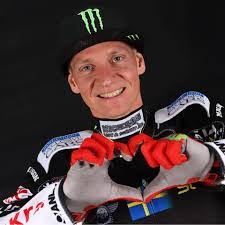 Millie Li's Instagram, Twitter & Facebook