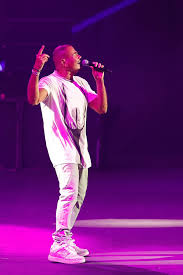 Image result for tbn:ThJbLJ9iWaHS_M::www.amrdiab.net/wallpapers/AmrDiab_Net_Kammel%2520(6).jpg