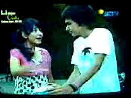 Umurnya baru 16 menuju 17 tahun. Download Kepompong Adipati Dinda Kirana Pasir Dalam Genggaman 3 Daily Movies Hub