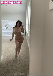 Julissa  julissalatoxica  masdejulissa Гола изтичане OnlyFans снимка 25  - Nudogram v2.1