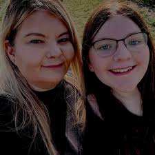 Random but as anyone got a night in a caravan free tomorrow fancy taking  kids away for day and stopping