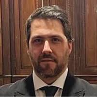 200+ perfiles de «Chris With»