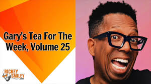 On the plane with DeRay Davis!!!!