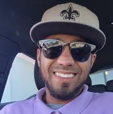 What co-host recommendations are available for managing a Turo vehicle in  Lakewood, CO?