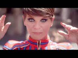 Vivere a colori tour, alessandra amoroso: Alessandra Amoroso Vivere A Colori Testo Youtube