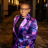 500+ perfiles de «Abria»