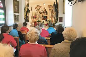 Natürlich gehörte auch der aufstieg auf den hohen turm dazu. Personen