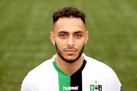 Oefenvoetbal: Voorschoten'97 (zo) onderuit, Laakkwartier nipt langs VCS